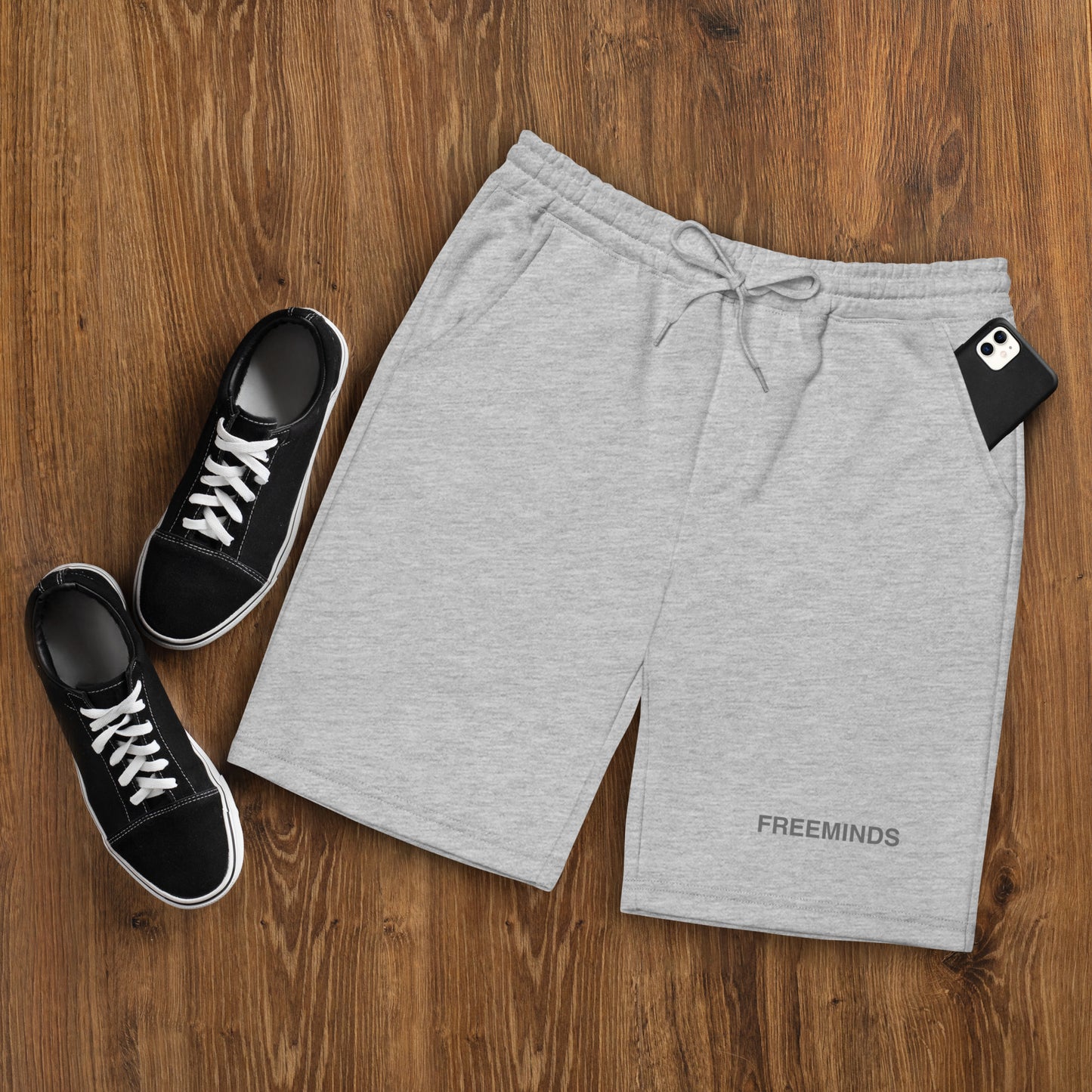 Apparel|Freeminds                          Men's fleece shorts